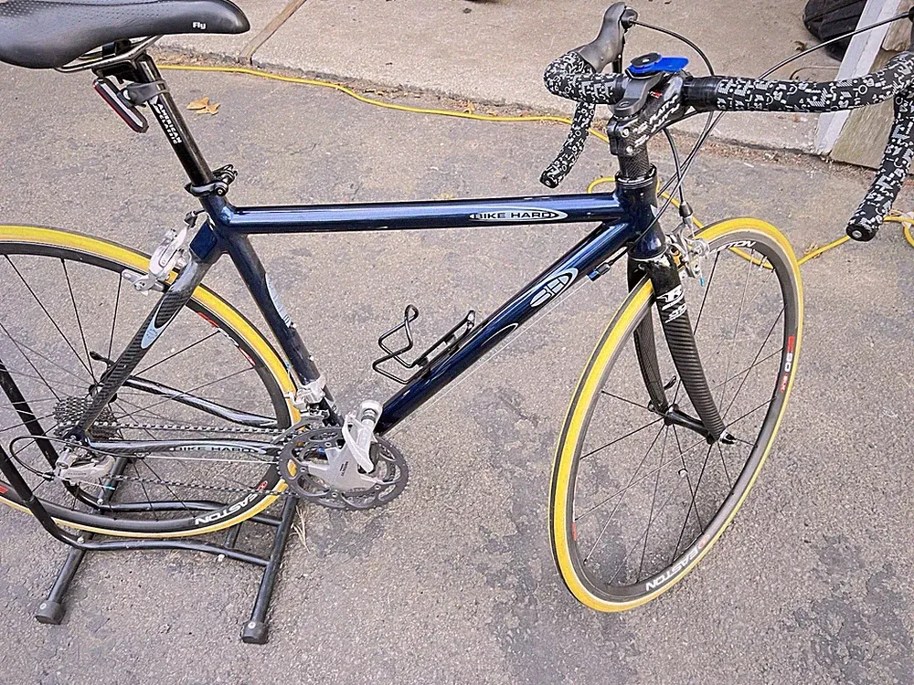Aluminum Carbon Road Bike . Custom Carbon Wheels , Stem 15 Lbs 50cm